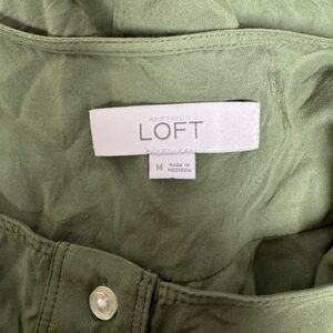 Ann Taylor LOFT Olive Sleeveless Blouse
